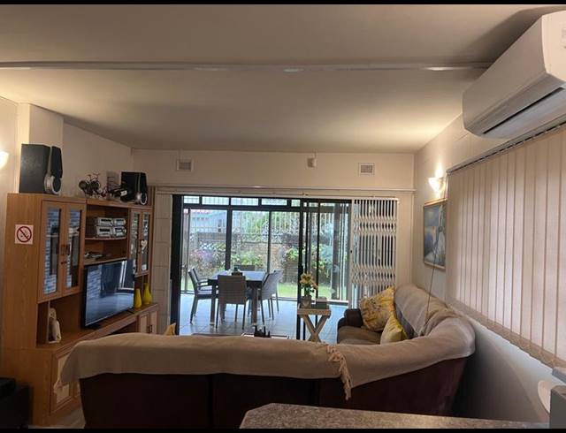 2 BEDROOM APARTMENT FOR SALE IN MANABA BEACH